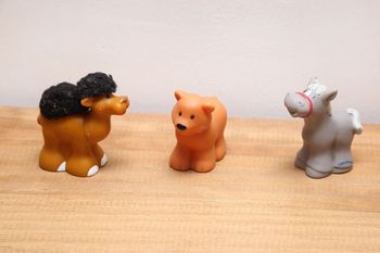 Lot Little People