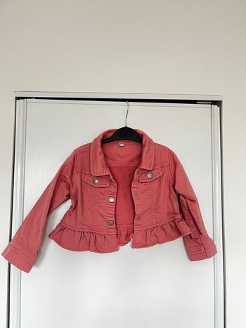 Lot 5 manteaux/vestes fille taille 18M et 23 M