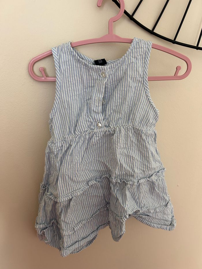 Lot 10 robes - photo numéro 2