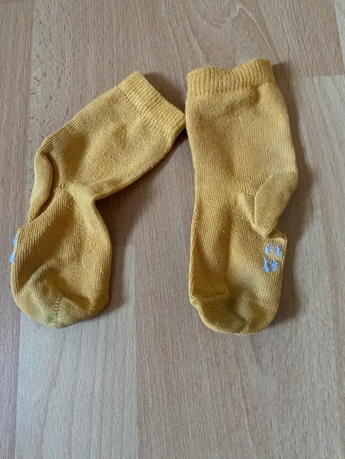 Chaussettes moutarde 18-20