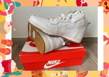 Nike CMFT White gum Ostrich