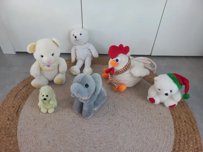 Lot de 6 peluches doudous diverses