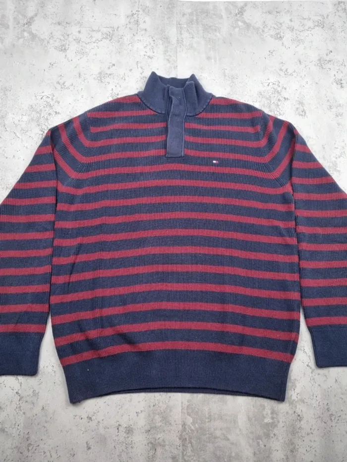 Pull Tommy Hilfiger rayé bleu et bordeaux – Taille XL Homme (mesures en photos) - photo numéro 3