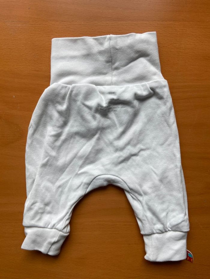 Pantalon 1 mois - photo numéro 2
