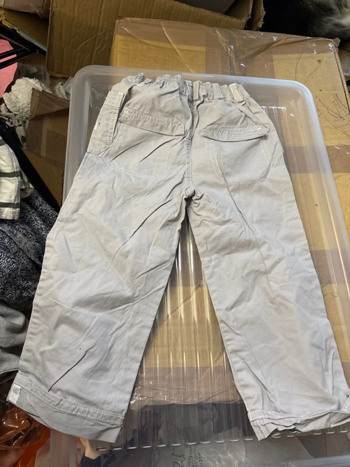 Pantalon gris - photo numéro 2