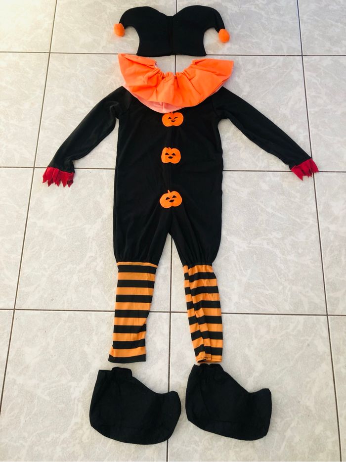 Déguisement noir et orange