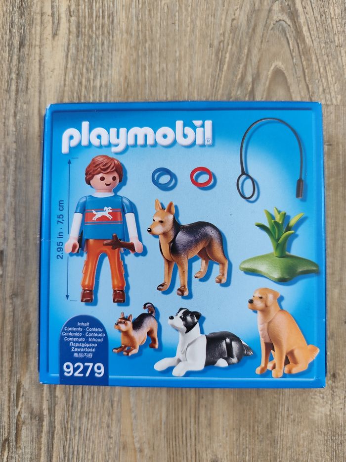 Playmobil City Life 9279 - Entraineur et 4 chiens - photo numéro 2