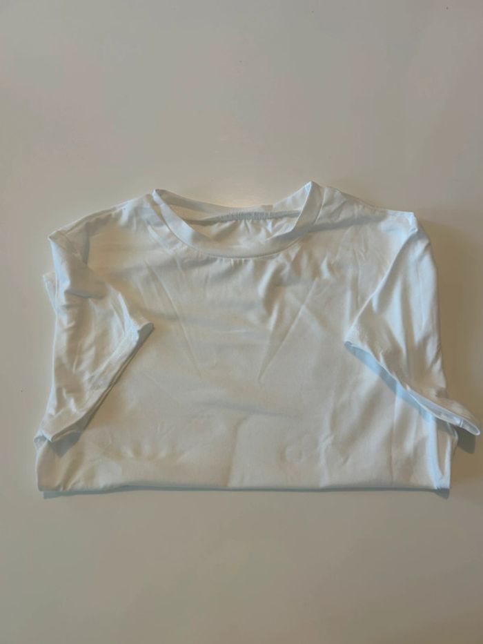 Tee shirts femme - photo numéro 2