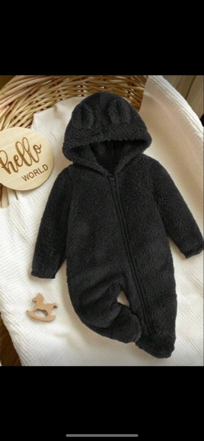 Combinaison bebe taille 3 mois