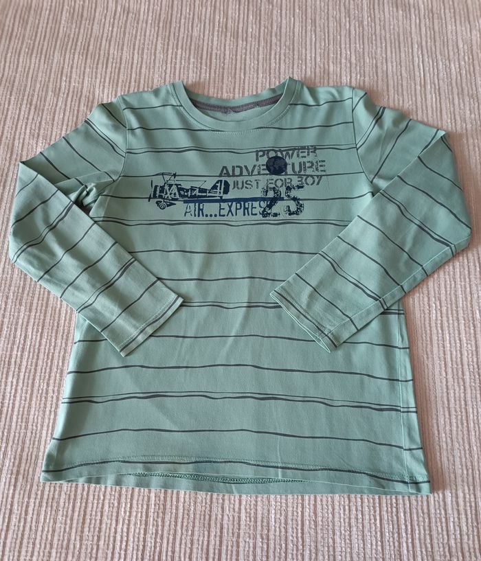 Tee shirt manches T 8 ans