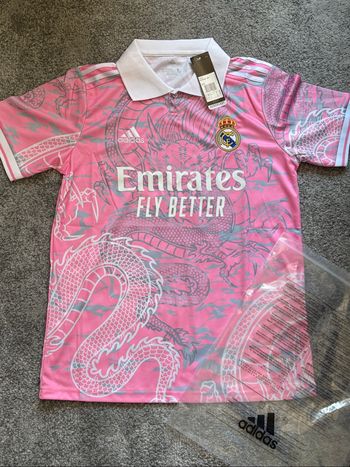 Maillot De Foot Concept Adidas  Du Réal Madrid 2024-2025 Rose Taille S