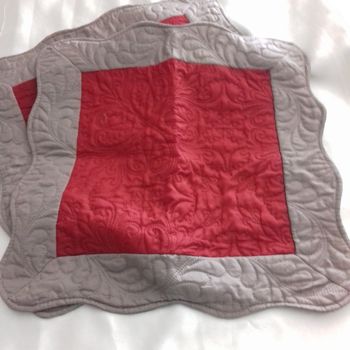 2 Housses de coussins boutis - Couleur Montagne pour Fred Olivier - 45X45cm - Neuves