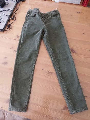 Pantalon en velours kaki