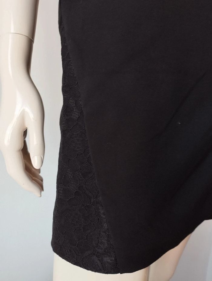 Robe noire avec "dentelle" Erinly taille 38 - photo numéro 5