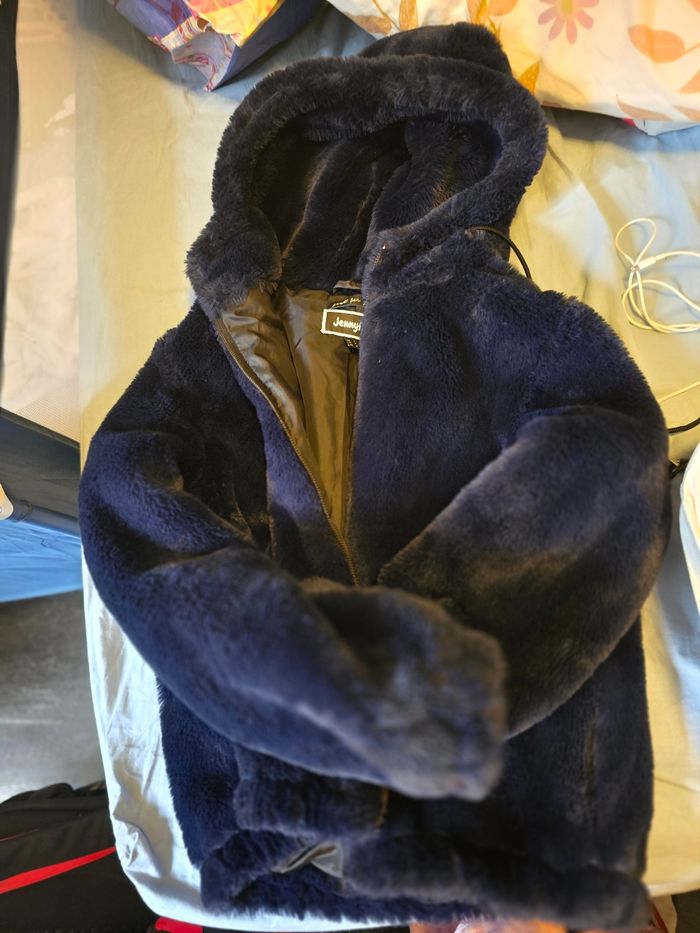 Manteau fausse fourure - photo numéro 3