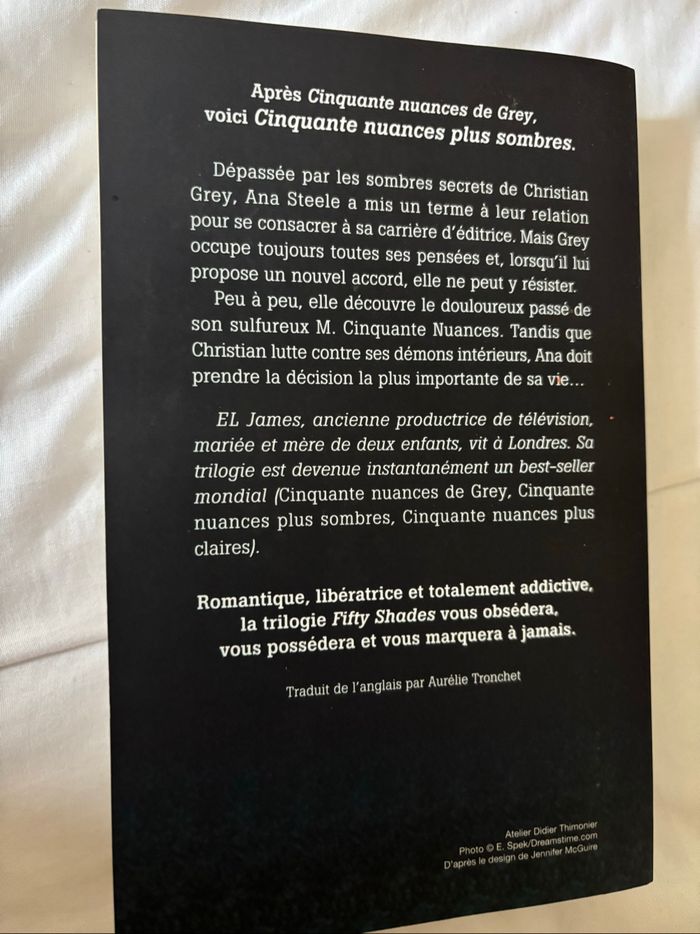 50 nuances plus sombre - photo numéro 2