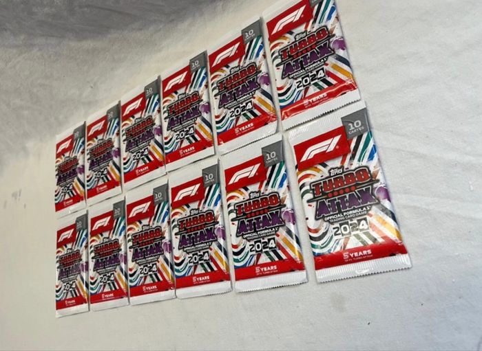 12 sachets Topps Turbo Attax F1 neufs scellés - photo numéro 2