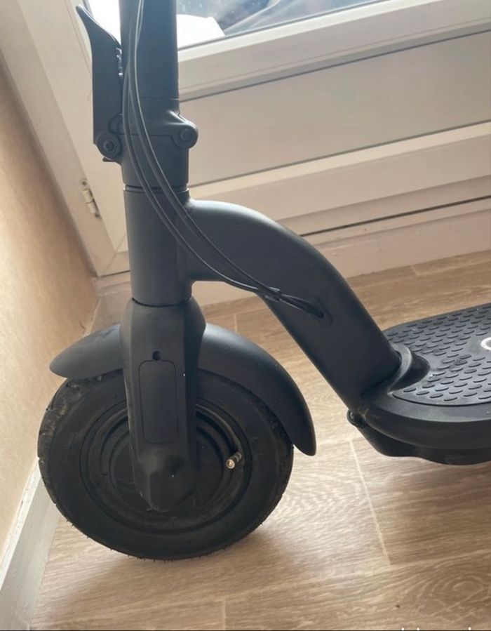 Vend trottinette électrique neuf peu servi - photo numéro 9