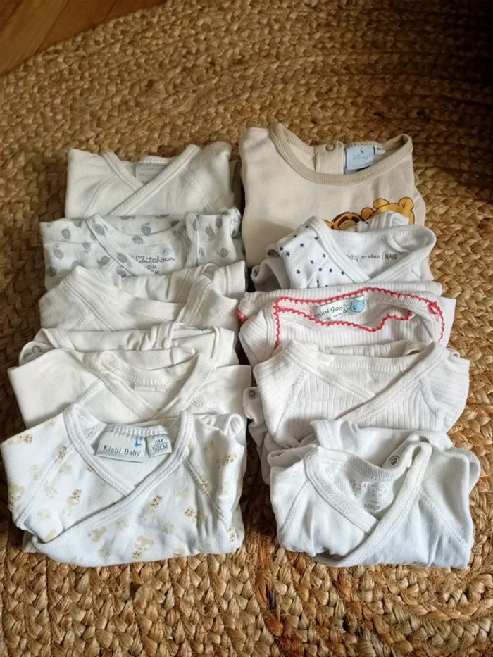 Lot bodys manches longues naissance