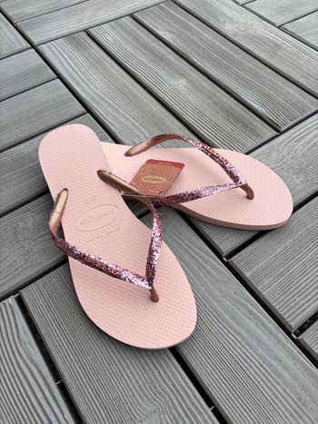 Tongs Havaianas glitter roses neuves pointure 41/42