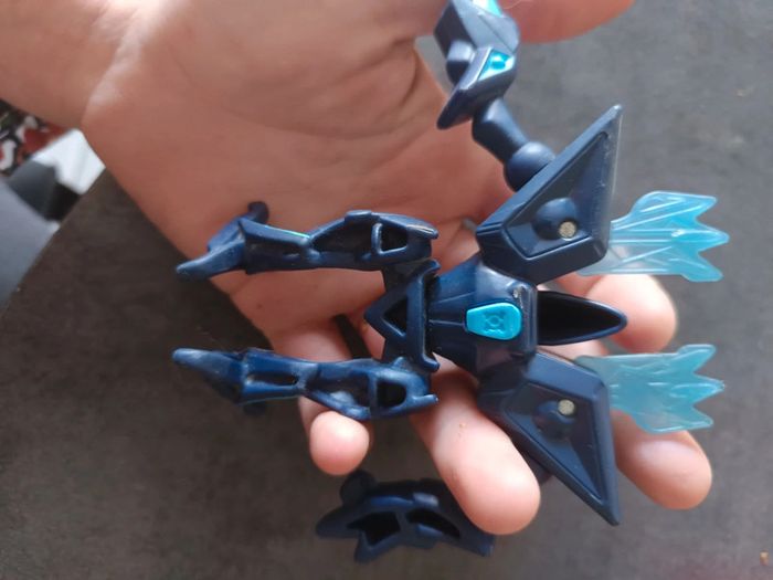 Figurines bakugan - photo numéro 3