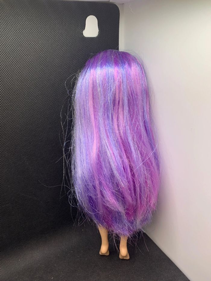 Poupée raibow high violet Willow - photo numéro 3