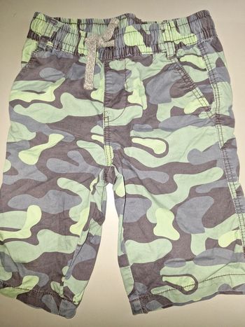 Short militaire vert 8 ans