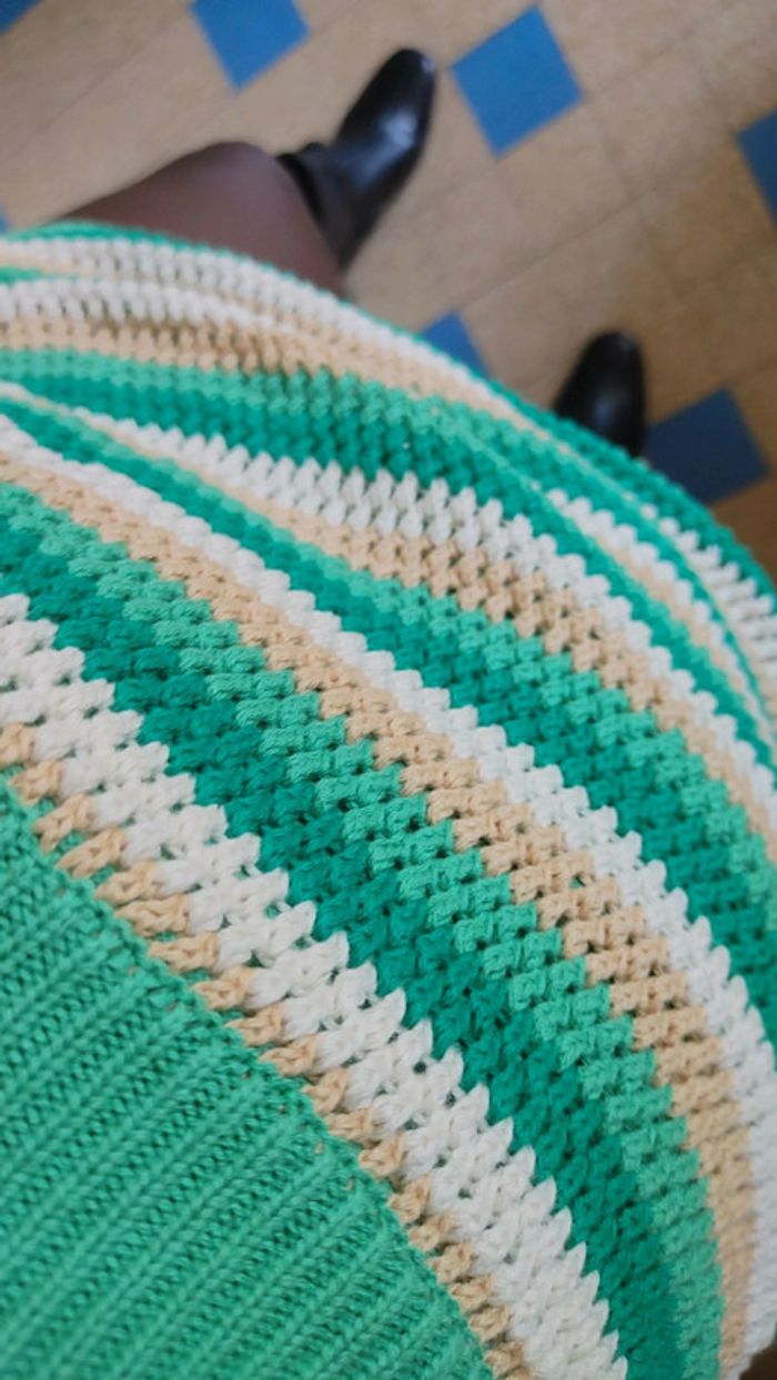 Mini jupe en maille blanche et verte - photo numéro 5