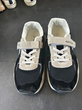 Basket à scratch garçon ou mixte Lotto