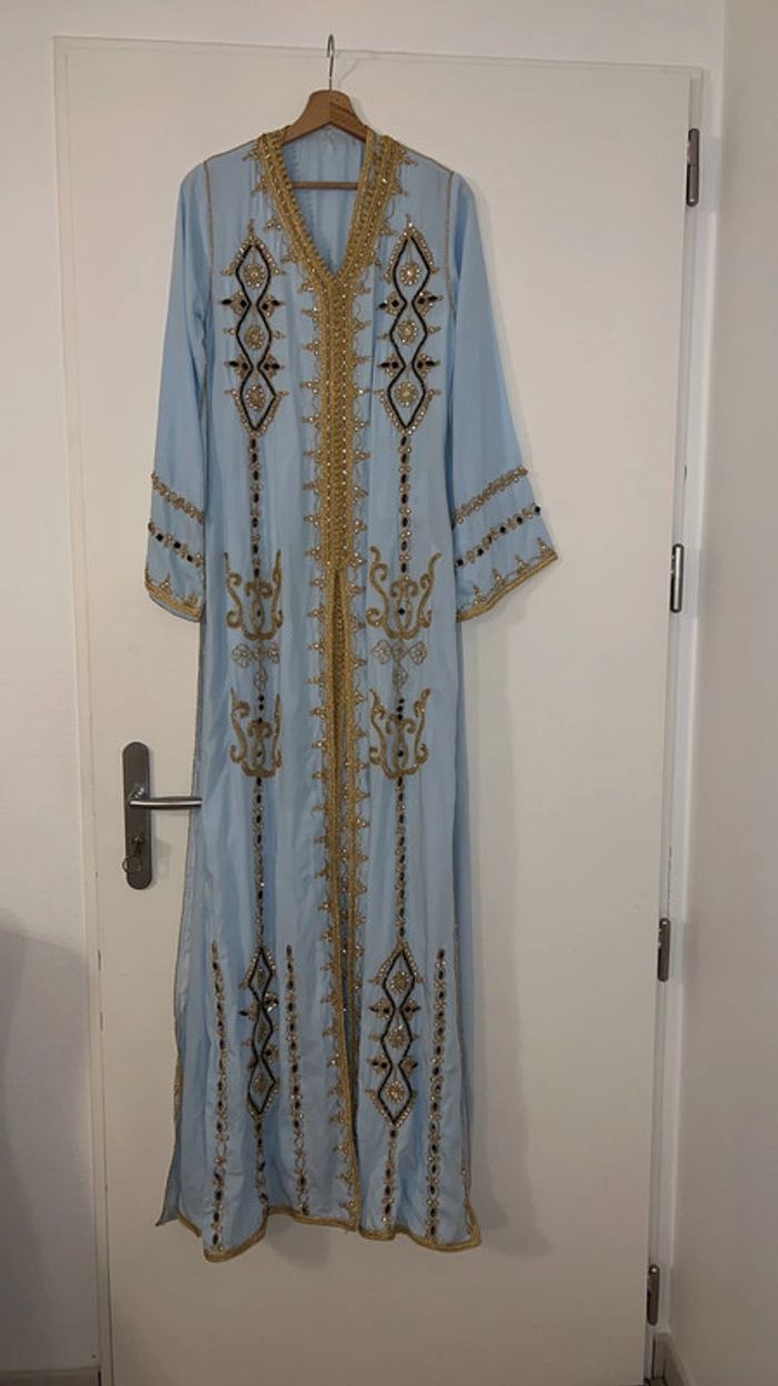 Caftan (takchita) taille Xs porté une seule fois - photo numéro 2