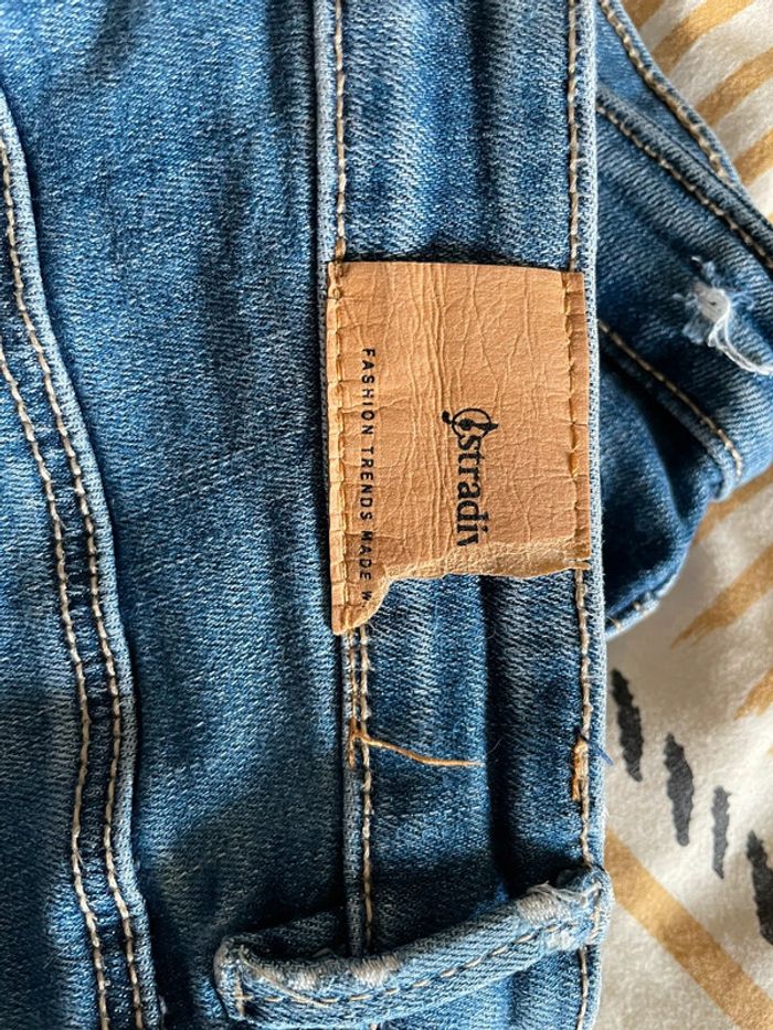 Jean troué stradivarius - photo numéro 4