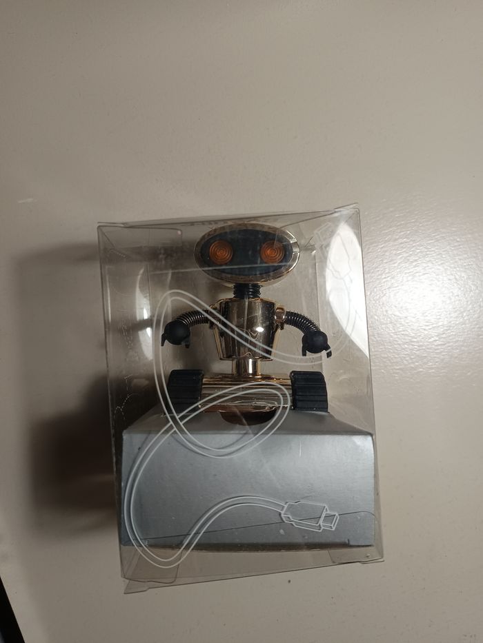 Robot 4 ports USB en 1 - photo numéro 4