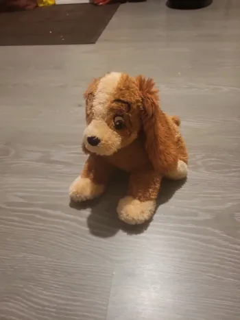 Peluche chien Lady
