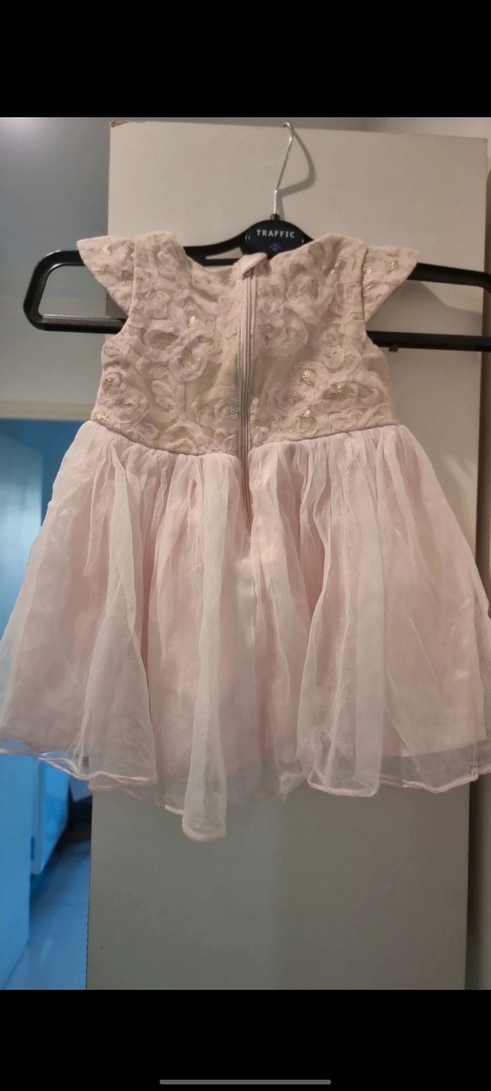 Robe de soirée petite fille taille 9-12 mois - photo numéro 2