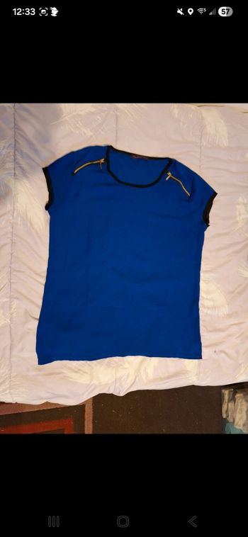 T-shirt bleu