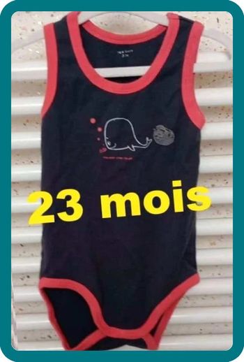 Body  sans  manche  bleu marine  rose  motif  baleine  Tex  Taille  23 mois