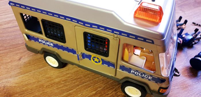 Playmobil - Fourgon de police - photo numéro 6