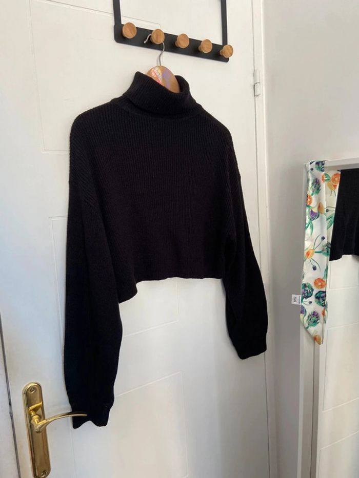 Petit pull noir court col roulé H&M Taille S - photo numéro 2