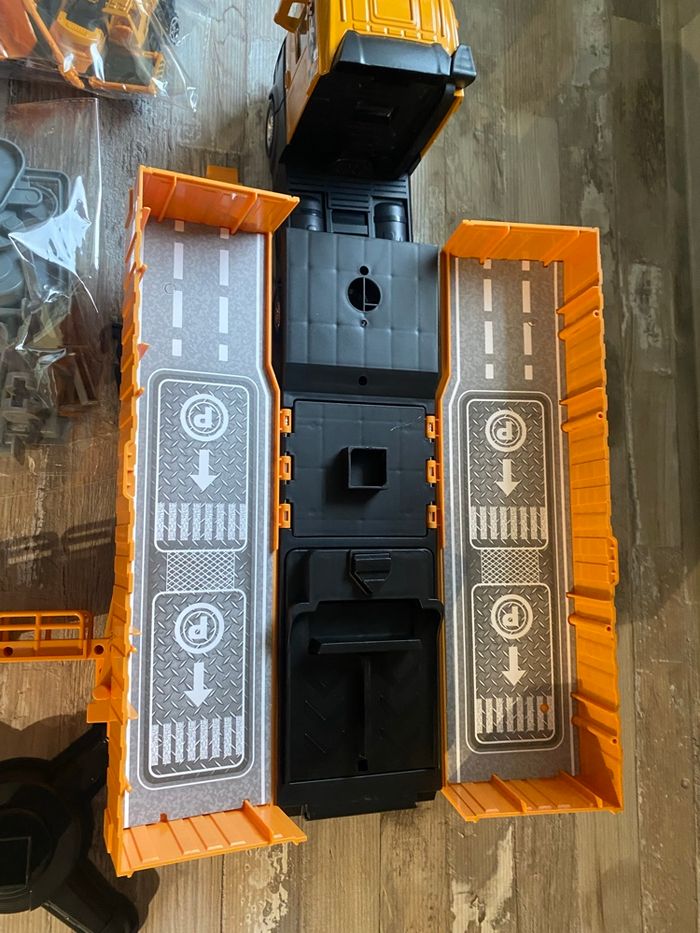 Camion  friction  avec remorque de pliable plus grue  neuf - photo numéro 4