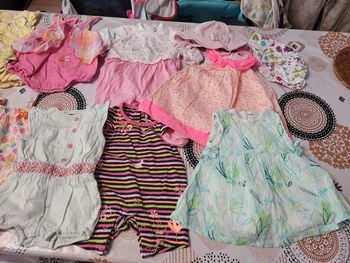 Lot bébé fille 1 mois été