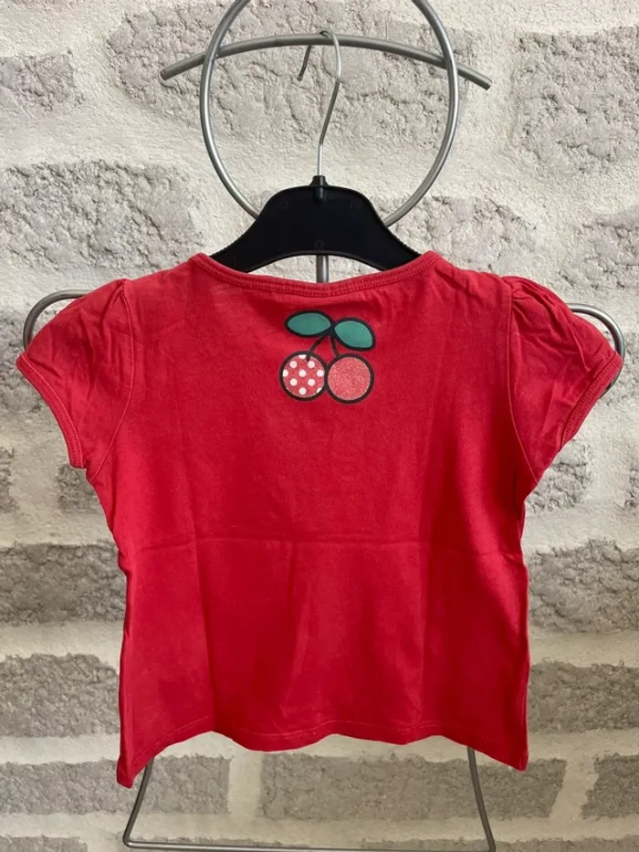 Tee shirt rouge fille 3ans H&M cerise - photo numéro 2