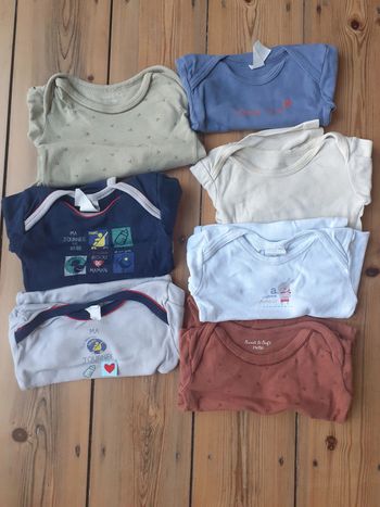 7 bodys manches longues 74 cm