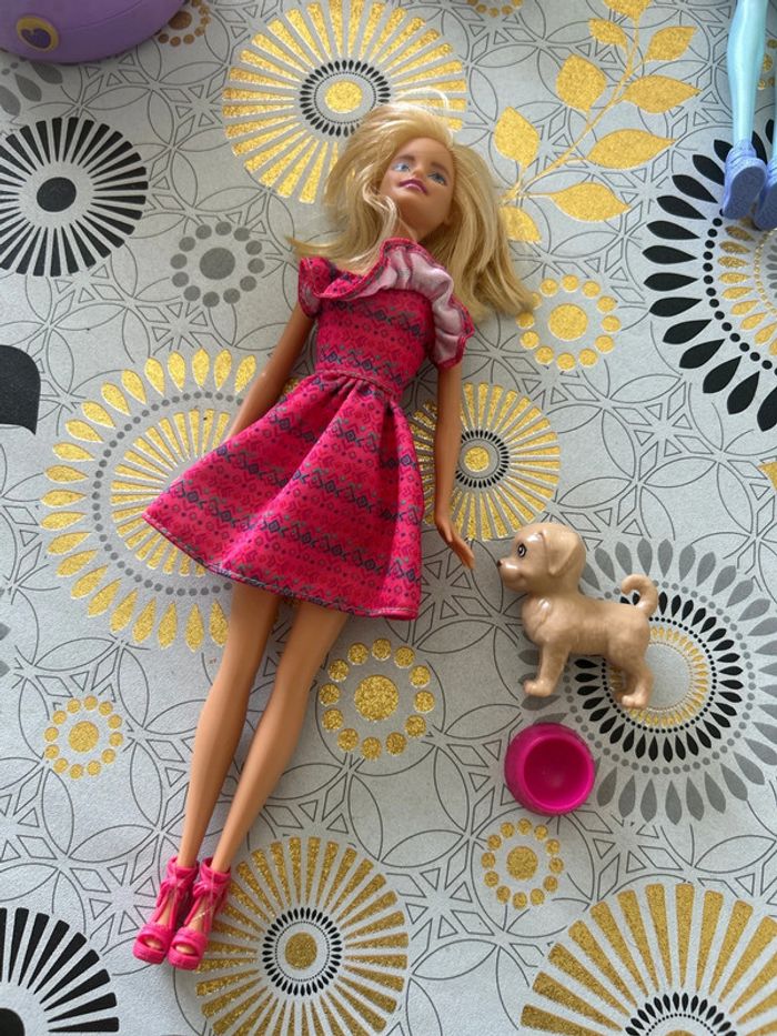 Barbie avec son chien