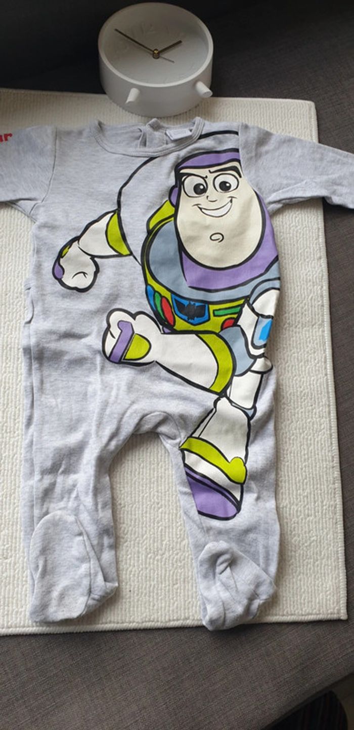 Pyjama fin buzz 9 mois