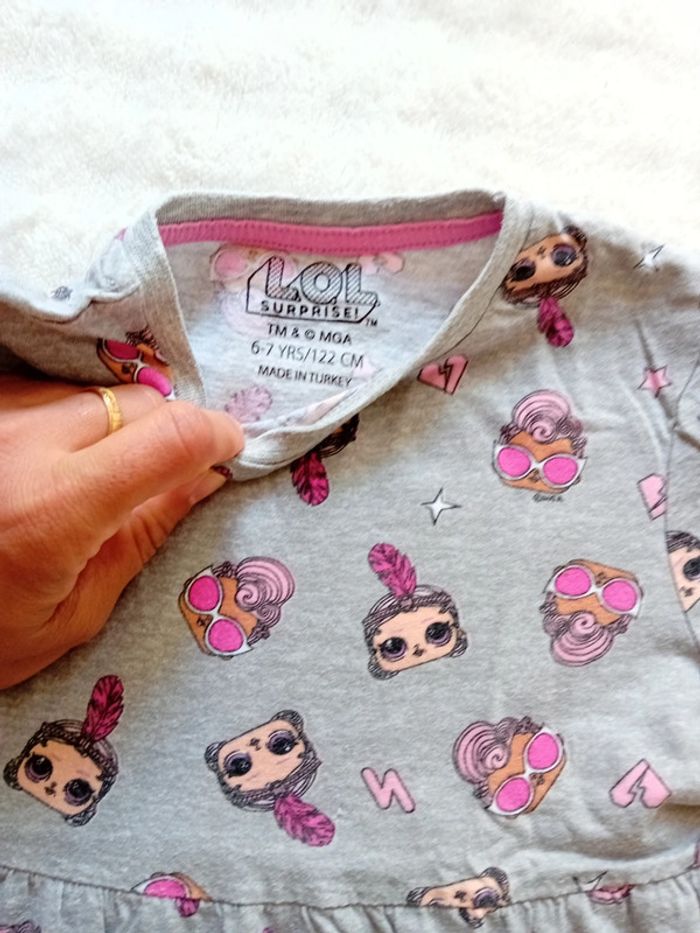 Robe fille 6/7ans 🩷🌸 - photo numéro 3