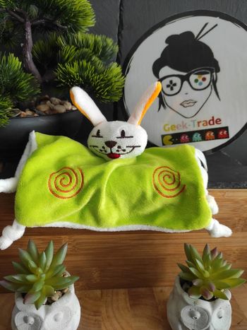 Doudou LApin Blanc Vert Spirale Central'vet Plat Mouchoir #geektradedoudou