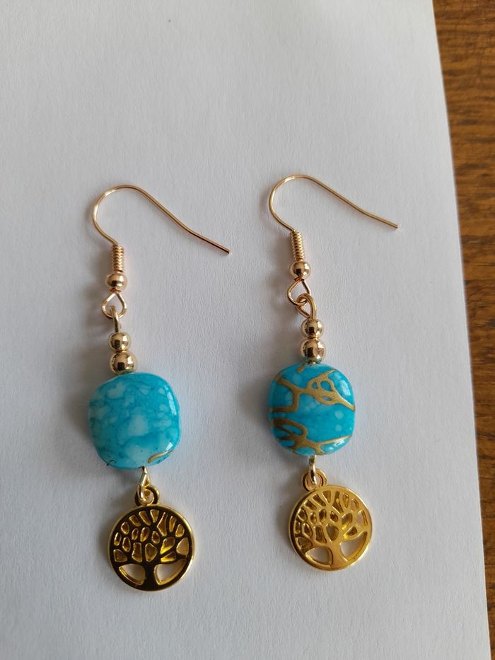 Boucles d'oreilles bleues et arbre de vie doré - photo numéro 4