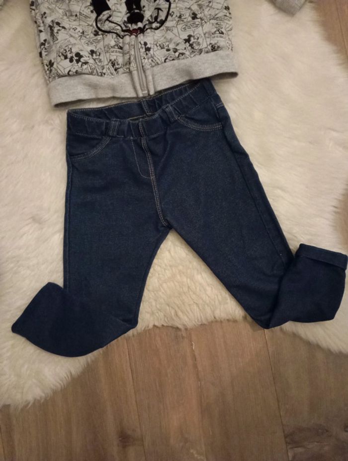 Lot bébé fille sweat Disneyland Minnie + jean Kiabi 36 mois - photo numéro 2