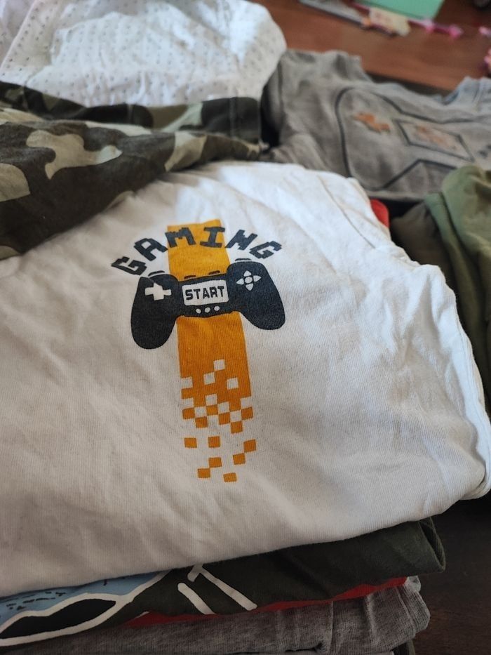 Lot de garçon 7-8 ans