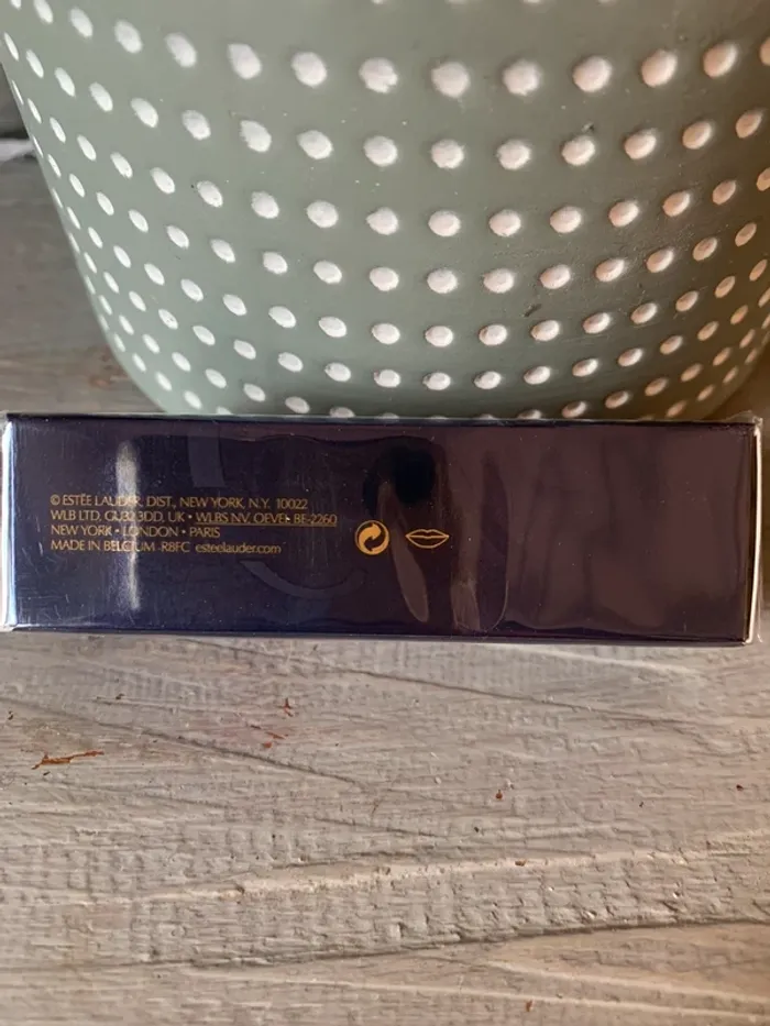 Rouge à lèvres Estée Lauder mat - photo numéro 12